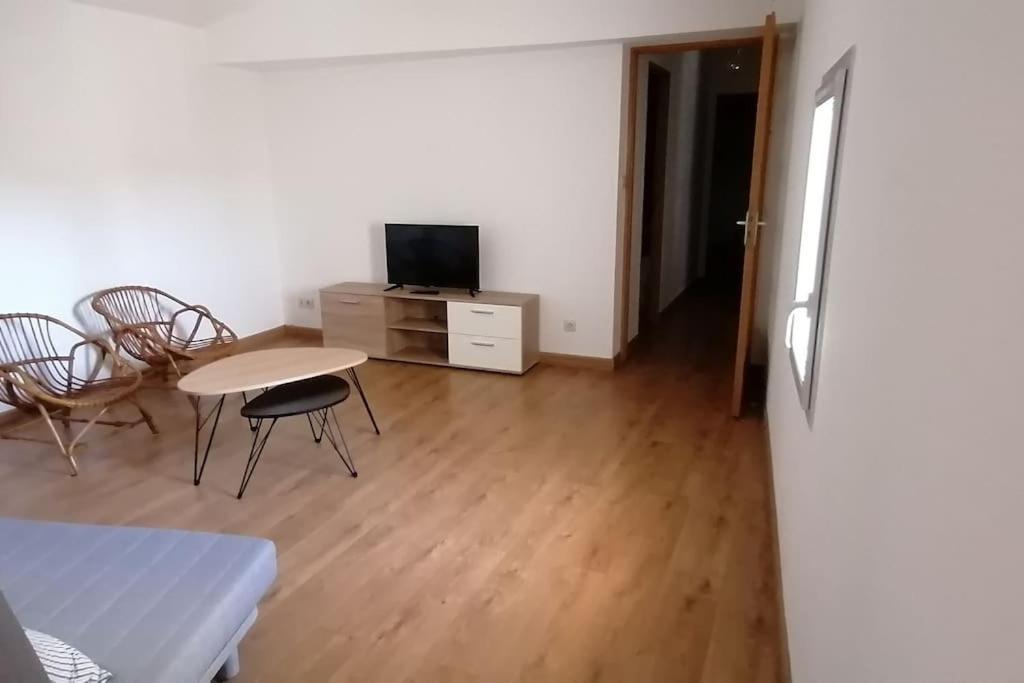 Les Roses Tremieres Holiday home Saujon